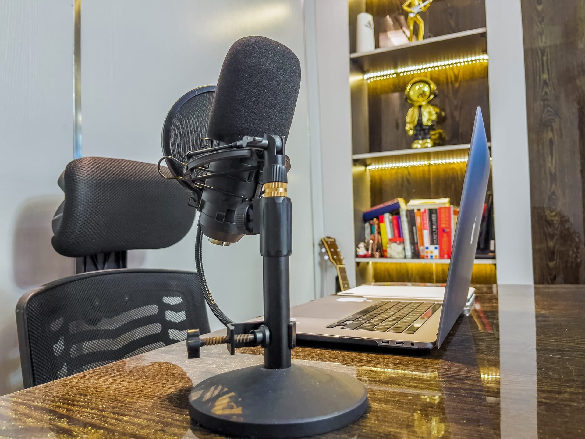 Klaus Residence Suite One Work Station