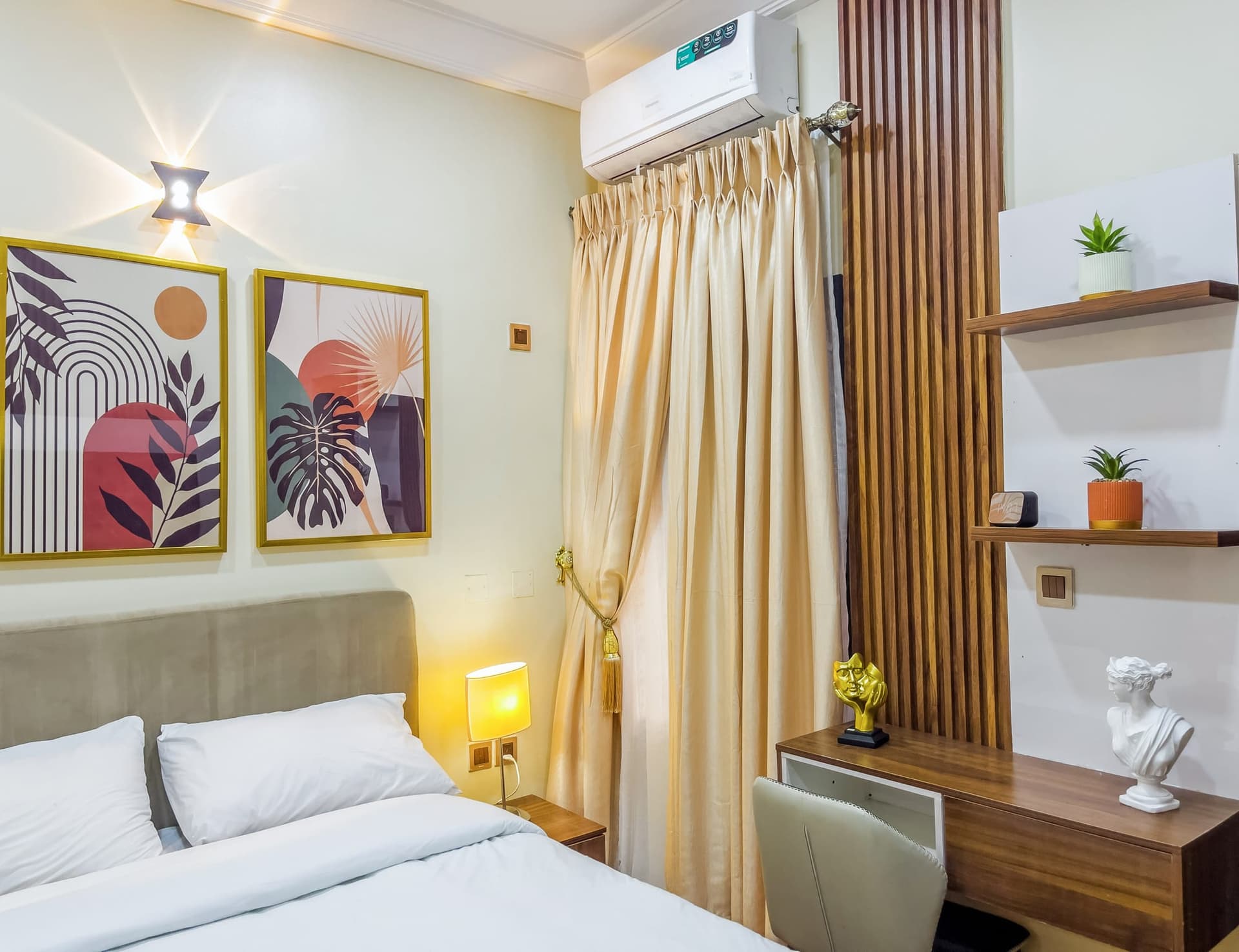 Unit Four — Klaus Residence