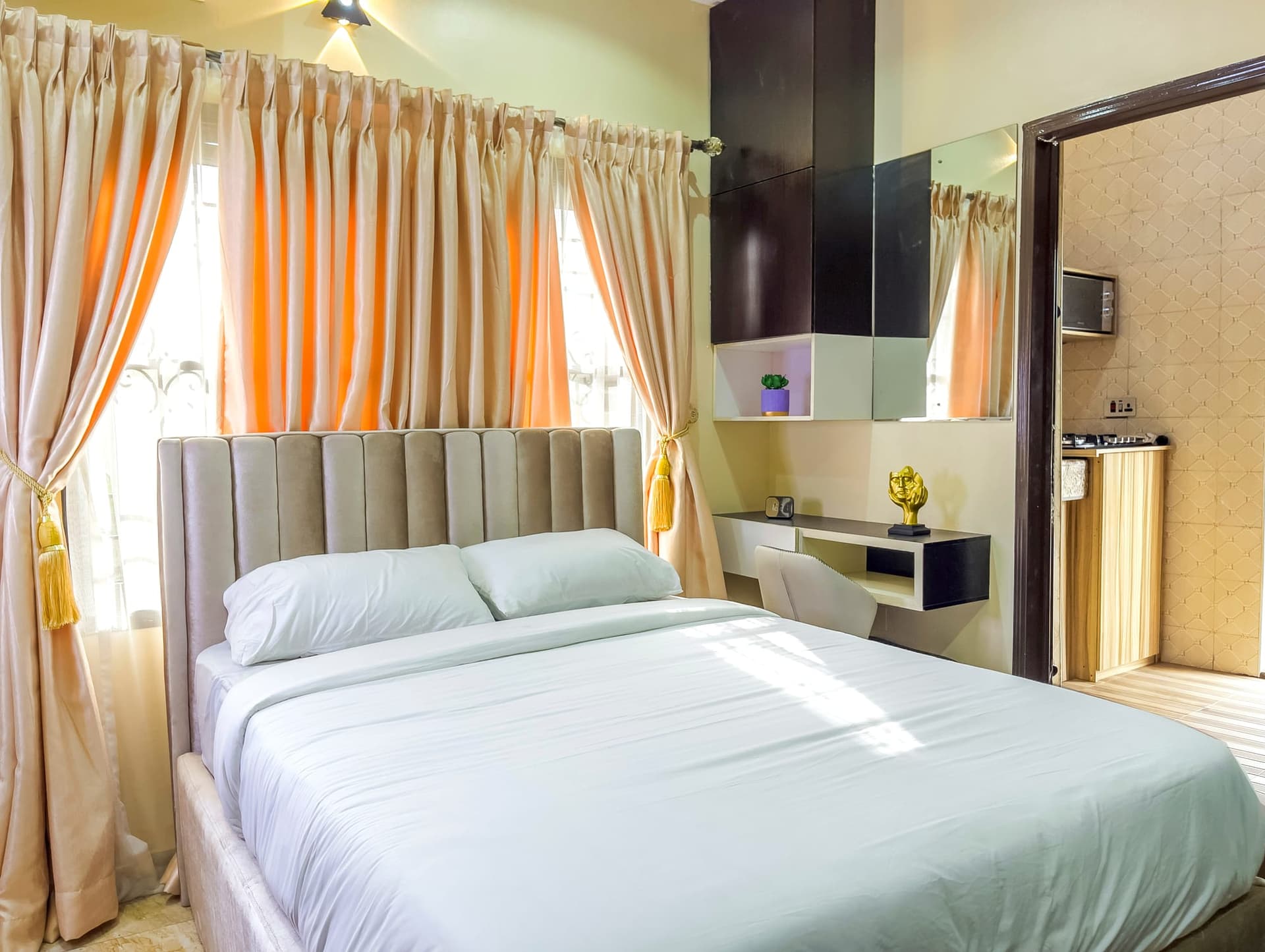 Klaus Residence - Bedroom & Workspace